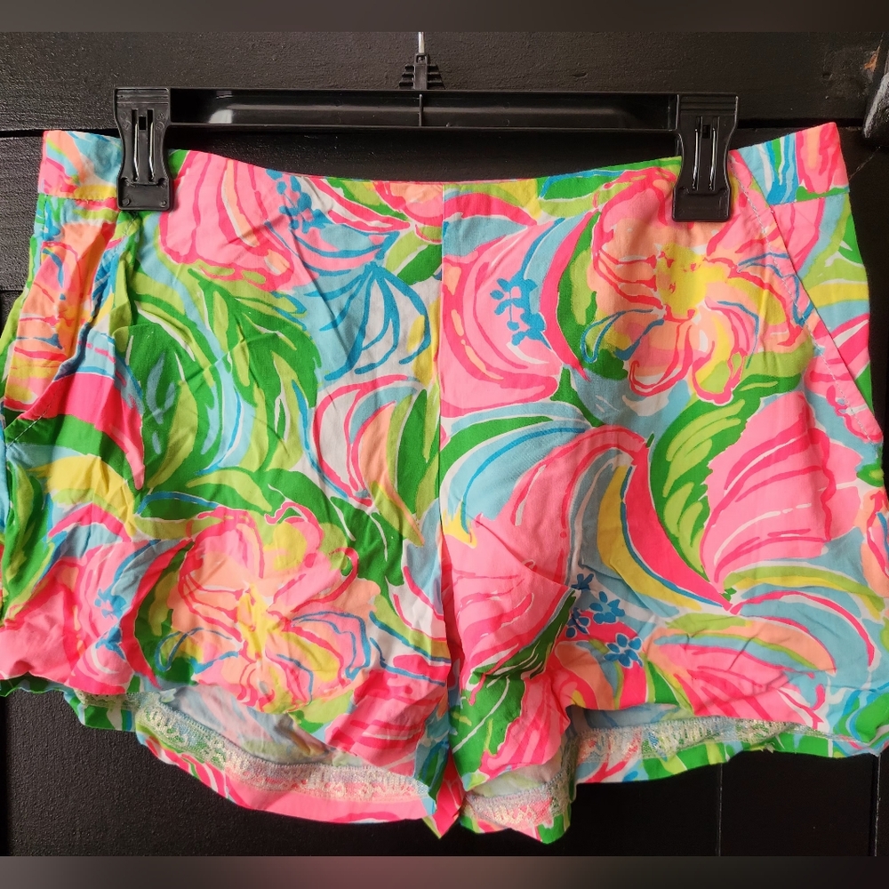 Womens Lilly Pulitzer Colorful Elephant Print Shorts~size 8